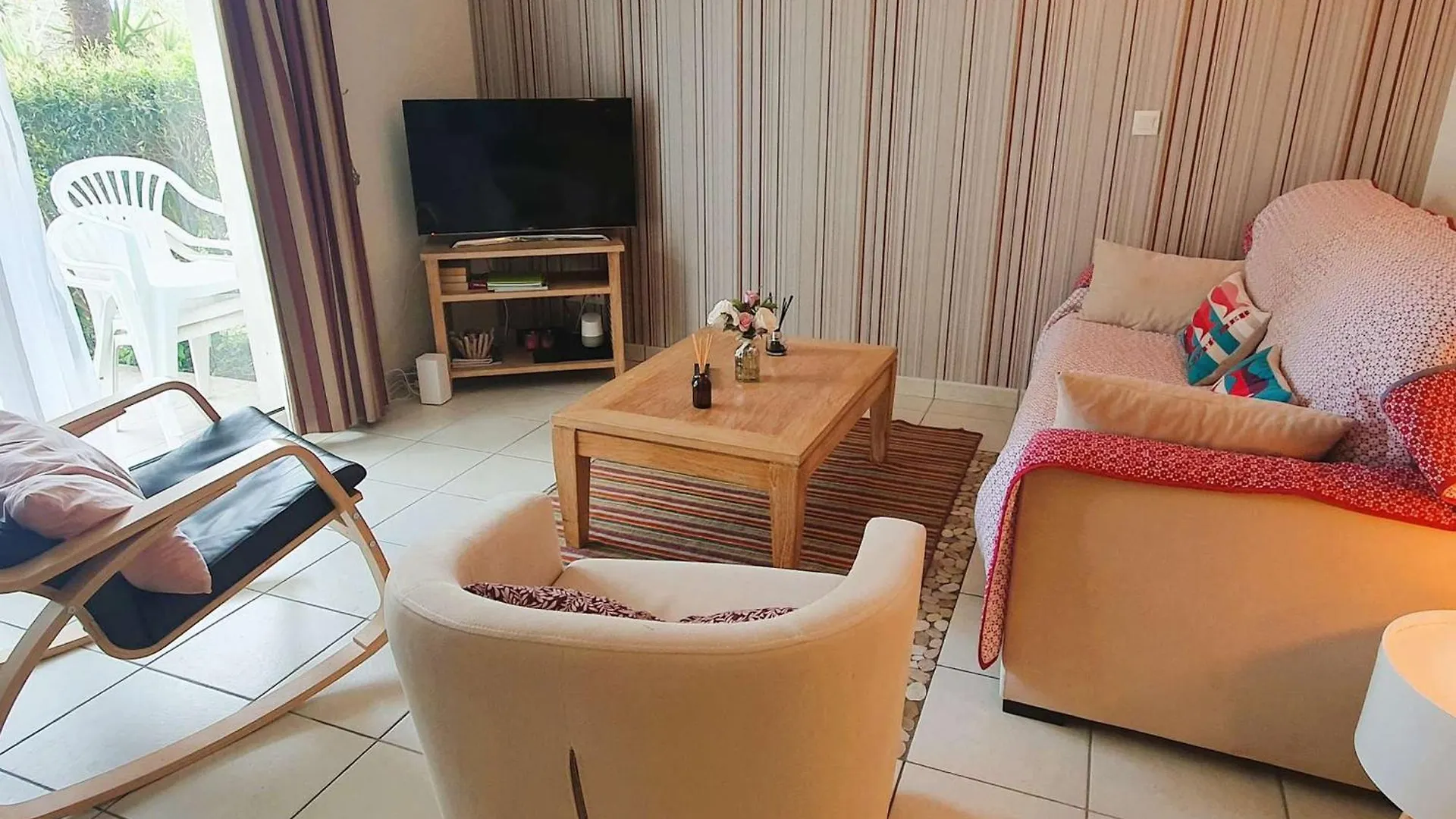 Bel Appartement A 100 M De La Plage A Fouesnant Avec Piscine Chauffee, Pour 4 Personnes - Fr-1-481-160 法国